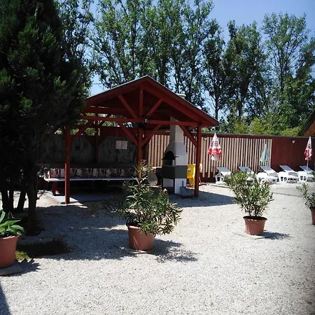 In Balatonmariafurdo/balaton 19452 Apartament *